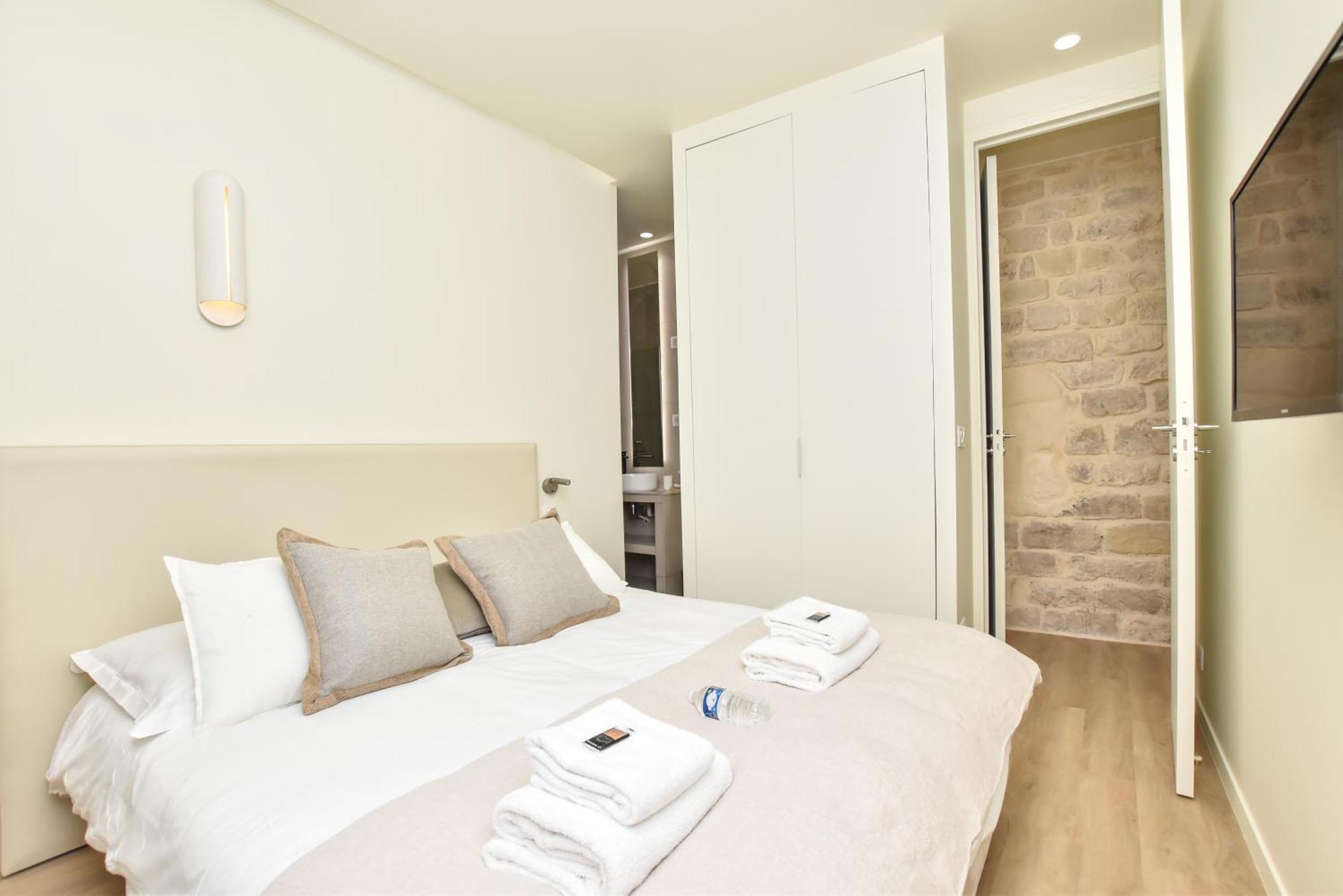 Appartement Spacious - 3br-8p - Moulin Rouge Paris